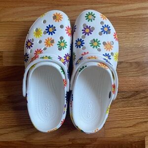 Daisy Pride platform Crocs, size 9